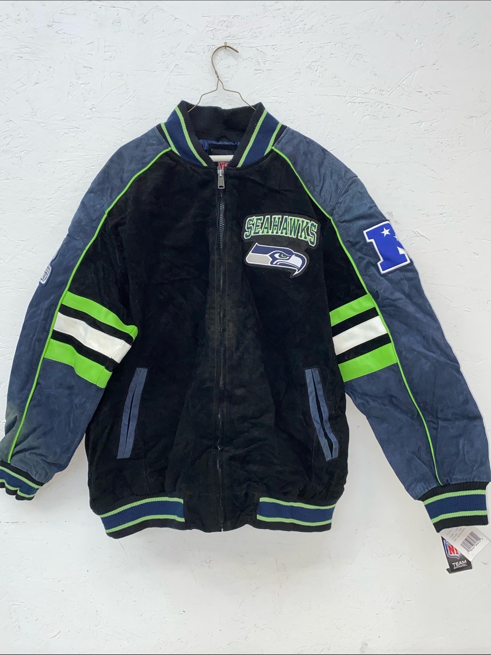Men’s Vintage Seattle Seahawks NFL Jacket size XXL